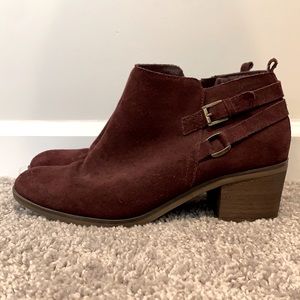 Ankle boots, size 10 med
